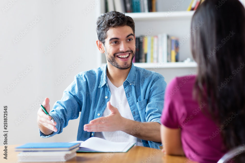 Fotografering Spanischer Student beim Sprachkurs