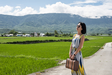 Canvas Print - Asian woman traveling