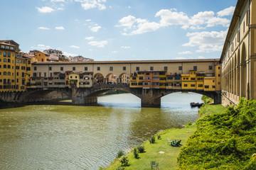 Wall Mural - puente edificado