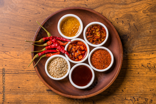 Fotografía 典型的な韓国料理 typical Korean foods