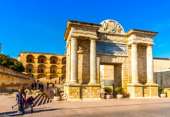 Arc de triomphe à Cordoue en Andalousie, Espagne