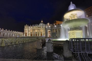 Canvas Print - View of Basilica di San Pietro