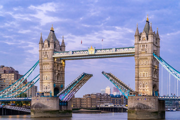 Poster - Lifting up London Tower Bridge