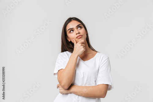Fotomural Portrait of a beautiful young woman casualy dressed