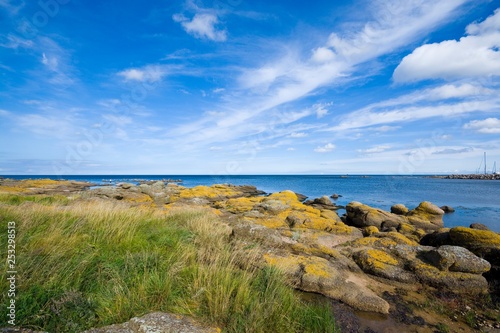 View of fishing hamlet on e...