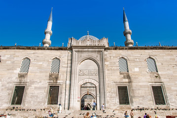 Poster - Istanbul, Turkey, 11 June 2007: Yeni Mosque, Eminonu.