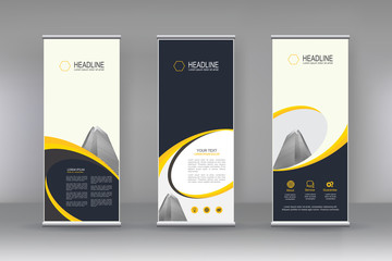 Fototapete - Vector vertical banner. Banner design in three different shape with building illustration. Abstract geometric background. Can use for Cover, Annual Report, Poster, Brochure, Flyer