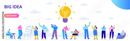 Fotografía Flat business people with big Light Bulb Idea