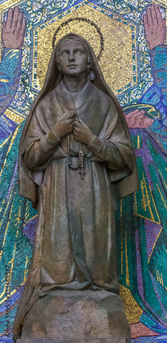 Cuadros en Lienzo Bernadette de Soubirous, lourdes, France