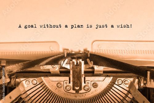 Cuadros en Lienzo A goal without a plan is just a wish! Printed on a sheet of paper on a vintage typewriter