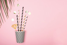 Paper Cups Cocktail Straws. Universal Modern Trend Concept Background Of A Holiday, Rest, Party, Beach Two Colors. Horizontal, Copy Space. Flat Lay