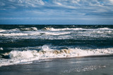 Fototapeta Kuchnia - waves crashing on the beach