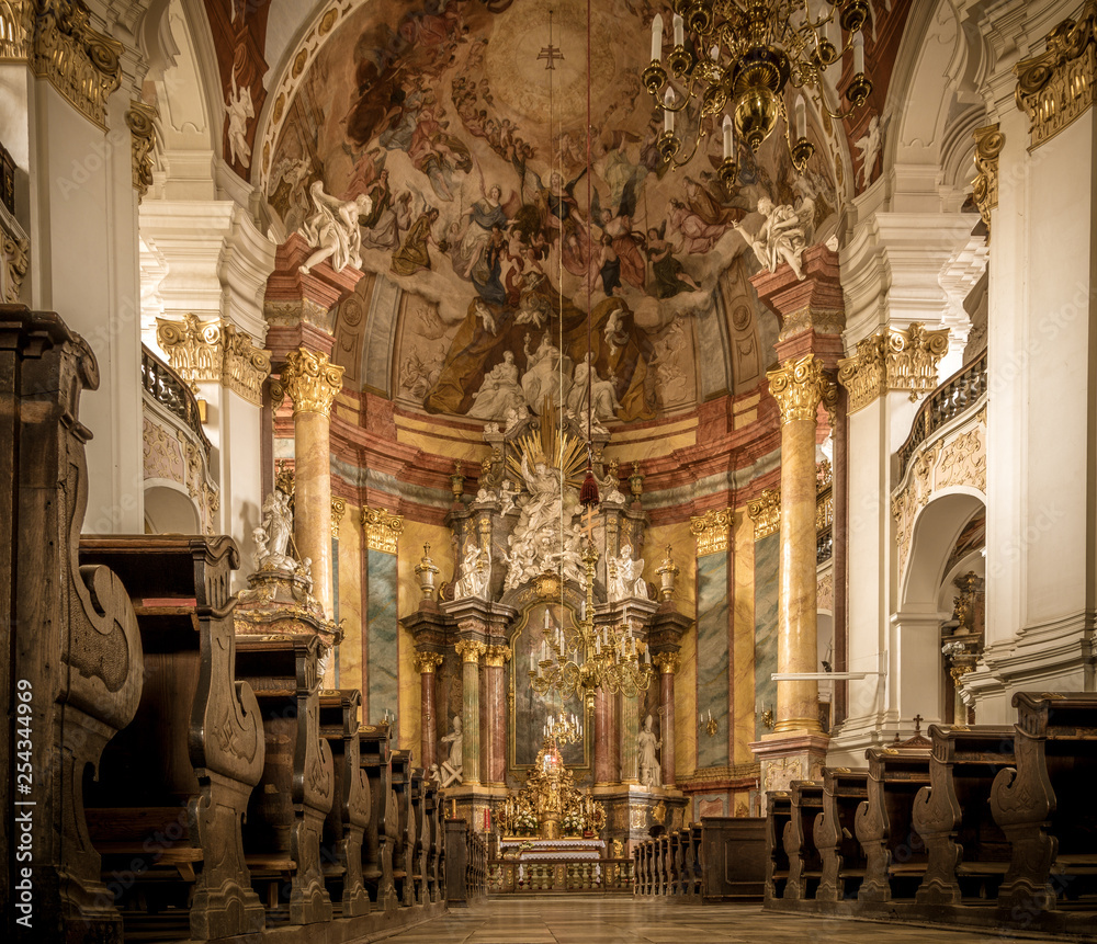 ołtarz główny kościoła barokowego w Nysie (Polska) - obrazy, fototapety, plakaty 