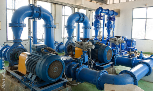 Cuadros en Lienzo The Water pump system of water treatment plant