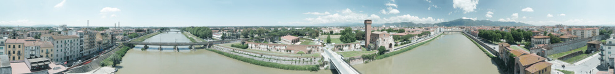 Canvas Print - Panoramic aerial view of Pisa, Tuscany. City homes on a sunny day