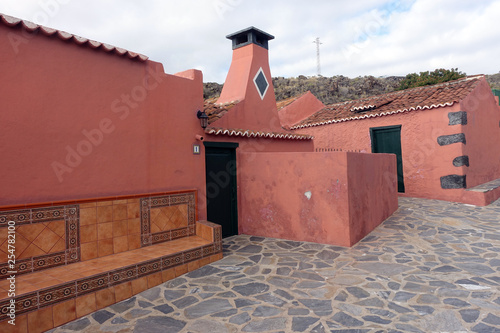 Haus In Traditionellem Baustil Buy This Stock Photo And Explore