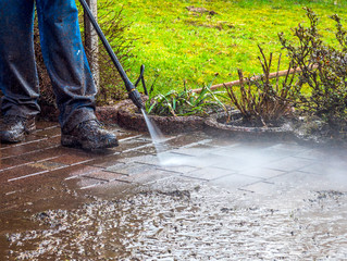 Terrace cleaning with high-pressure