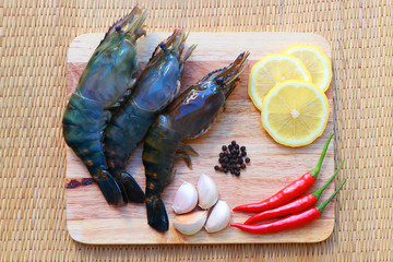 Wall Mural - River shrimp seafood and spices