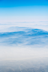  The mountains and the sea of clouds height the sky