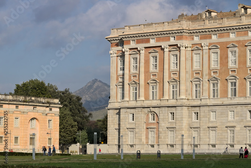 Main external facade of the Royal Palace of Caserta (Italy) Tableau sur Toile