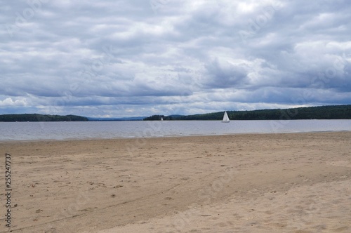 Lac Taureau Et Ses Immenses Plages Au Québec Buy This