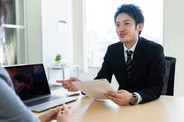 Aufkleber - 会話するビジネスマン