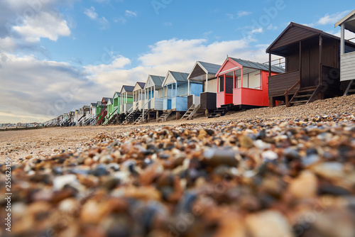 Fotografía Colorful cottages on the beach in Southend