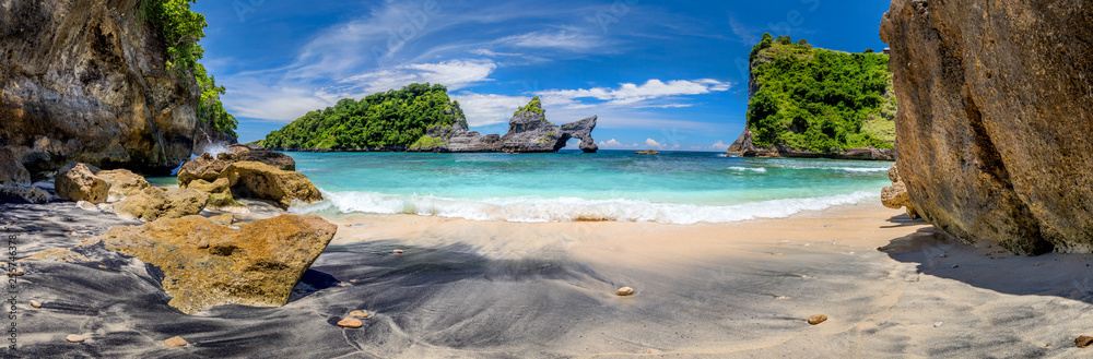 Big Panorama of idyllic tropical beach with small island and perfect azure clean water - obrazy, fototapety, plakaty 