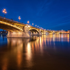 Wall Mural - Famous Margaret Bridge in dusk in Budapest