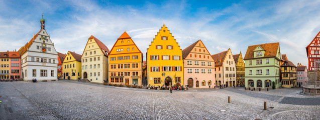 Fototapete - Medieval town of Rothenburg ob der Tauber in summer, Bavaria, Germany