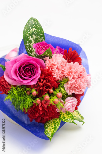 カーネーション バラ ガーベラ ピンク レッド系母の日の花束 Stock Photo Adobe Stock