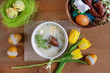 Polskie tradycyjne śniadanie wielkanocne - barszcz biały z jajkiem i kiełbasą