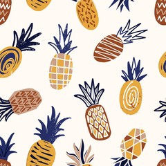 Poster - Cool seamless pattern with textured pineapples on light background. Backdrop with tropical fresh ripe juicy fruits. Natural vector illustration in modern style for wrapping paper, fabric print.