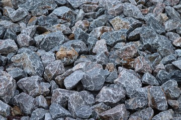 Schottersteine im Steingarten