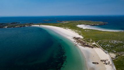 Poster - idyllic beach showing the blue ocean and white sand