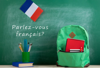 Fototapete - backpack, blackboard with text 