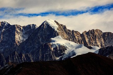 Wall Mural - Snow Mountain and Glaciers - Ganzi Tibetan Autonomous Prefecture, Sichuan Province China. Chinese landscape - Yaha Pass Scenery near Gongga Mountain, Minya Konka. Jagged Peaks, Ice Covered Mountains