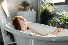 After A Full Day, What Better Way To Treat For A Beautiful Woman Than To Relax In The Warm Bath And Pamper Herself.