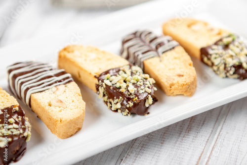 Cuadros en Lienzo Cantuccini biscuits with chocolate and pistachios