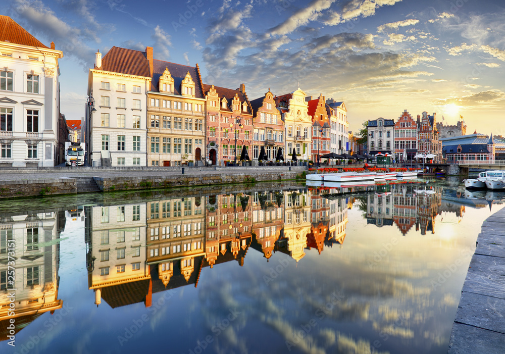 Ghent town with old house at sunset, Belgium - obrazy, fototapety, plakaty 