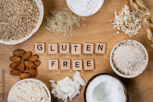Fotomural Gluten free concept - selection of alternative flours and ingredients, copy spac