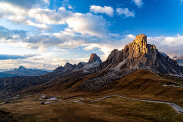 Wall Mural - Scenic view of majestic Dolomites mountains in Italian Alps. Landscape shot at the Passo di Giau, in the the Italian Dolomites, during autumn time.