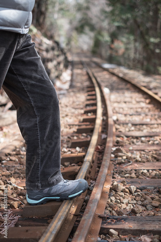 写真素材 線路を歩く男性 鉄道 廃線 休止 旅行 田舎 森林 Stock 写真 Adobe Stock 写真素材 線路を歩く男性 鉄道 廃線 休止 旅行 田舎 森林 Stock 写真 Adobe Stock