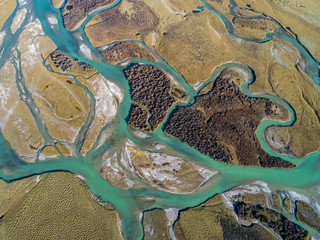 Canvas Print - A bird's eye view of Xinjiang Bayinbrook Grassland Highway 