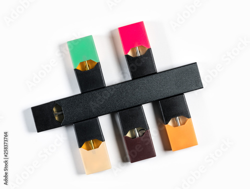 Cuadros en Lienzo E-cigarette or nicotine vapor stick and flavor dispensers on white background