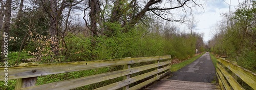 Fotografía Views of Bridges and Pathways along the Shelby Bottoms Greenway and Natural Area