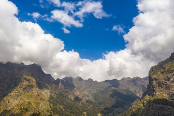 Fototapete - Scenic mountain landscape of Madeira island, Portugal, in summer. Panorama view.