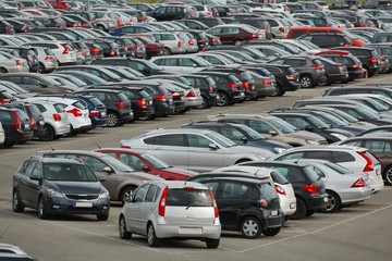 Canvas Print - Many Cars Parking