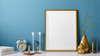 © Bildwerk - 3D Rendering von leerem mockup und Foto oder Bilderrahmen vor blauer Wand als Vorlage mit Vase und Kerzenständer als Dekoration im Zimmer oder Raum zu Hause mit Textfreiraum