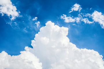 Wall Mural - White Cloud in blue sky on a sunny day
